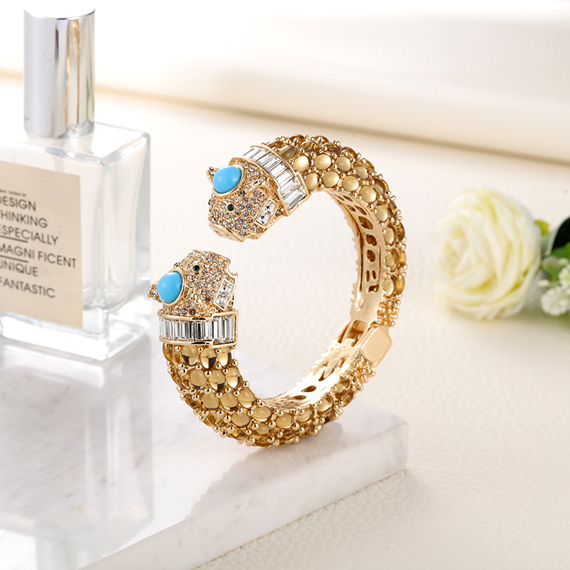 กำไลข้อมือรูปสัตว์ Sally's Par - Paradise Jewelry & Watches Dolphin Mall บทวิจารณ์และราคา
