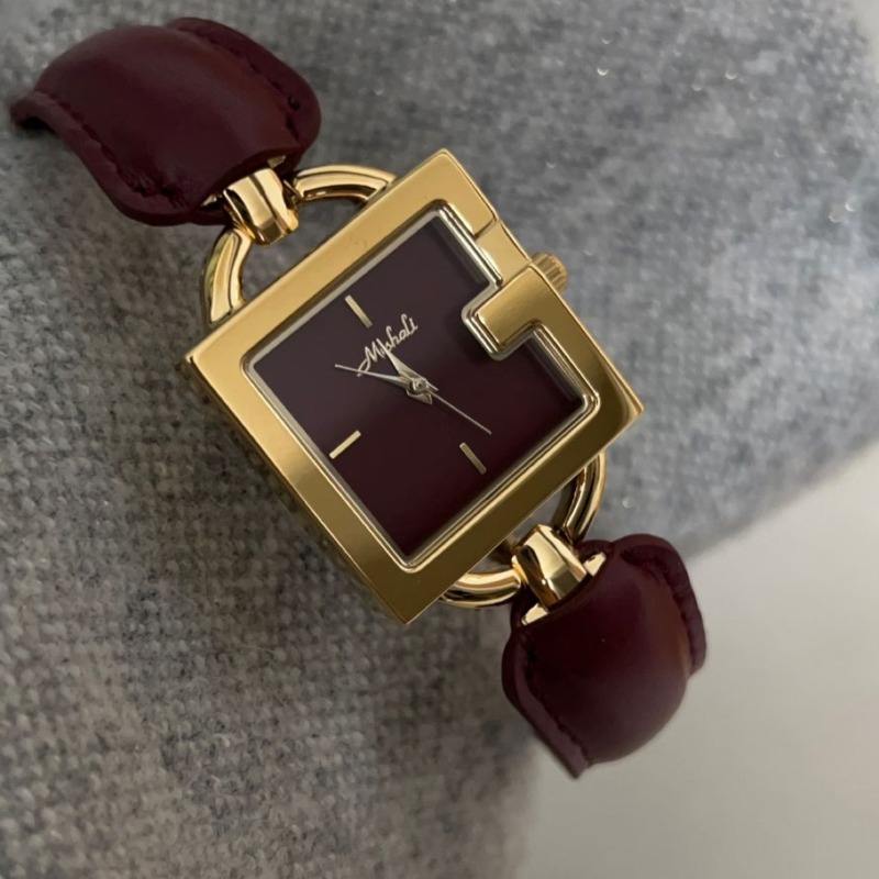 PEIYING Niche High-end Design  - Leather Bracelet บทวิจารณ์และราคา