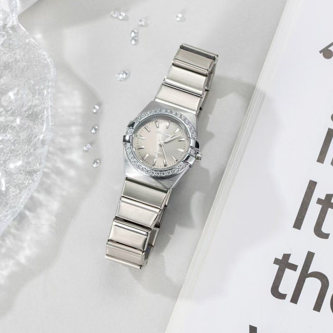 นาฬิกาข้อมือผู้หญิง คลาสสิค คอ - High Jewelry Watches บทวิจารณ์และราคา